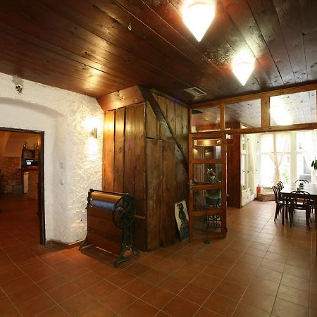 Hotel U Cerneho Orla Kostelec nad Černými Lesy 외부 사진