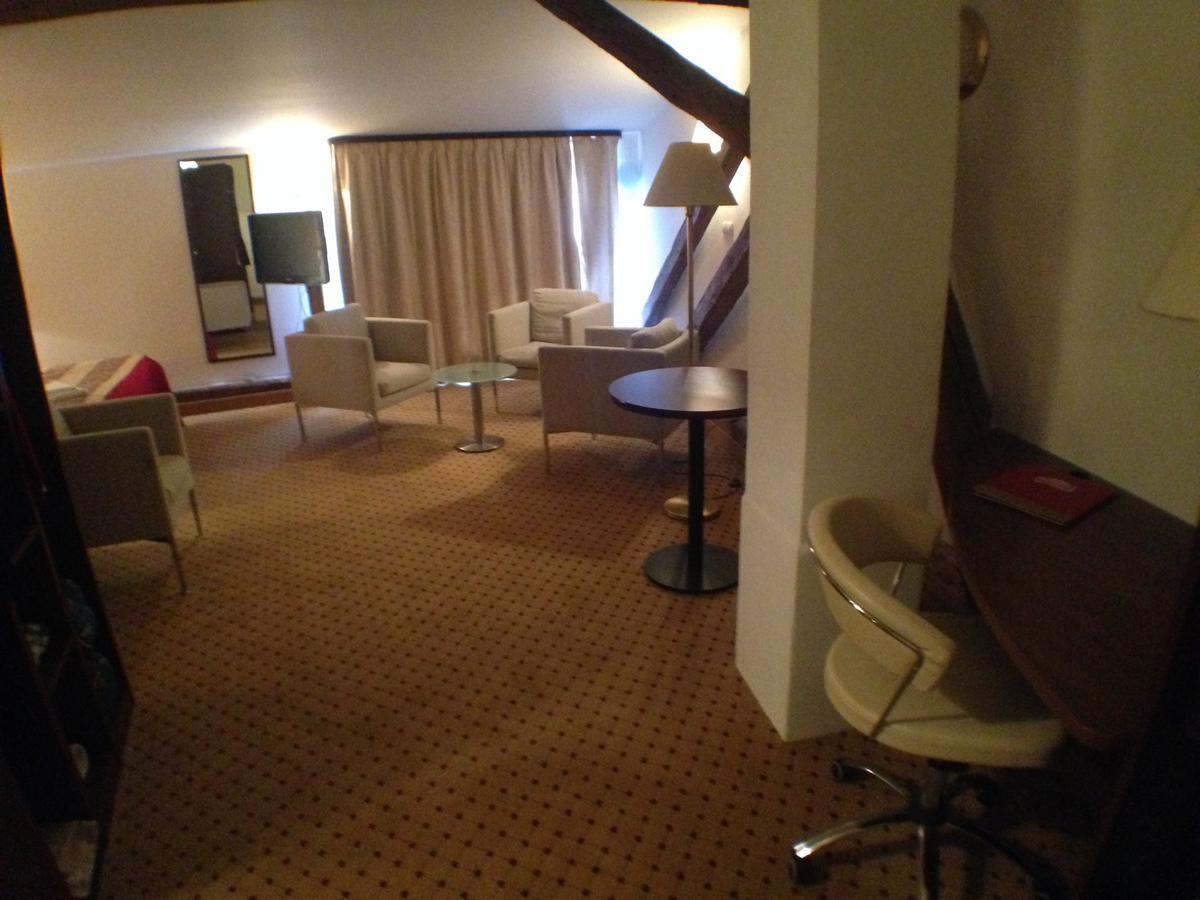 Hotel U Cerneho Orla Kostelec nad Černými Lesy 외부 사진