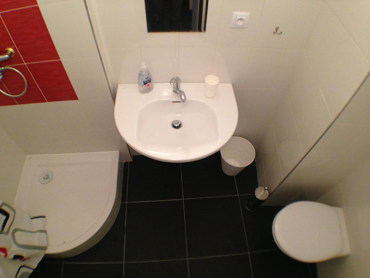 Hotel U Cerneho Orla Kostelec nad Černými Lesy 외부 사진
